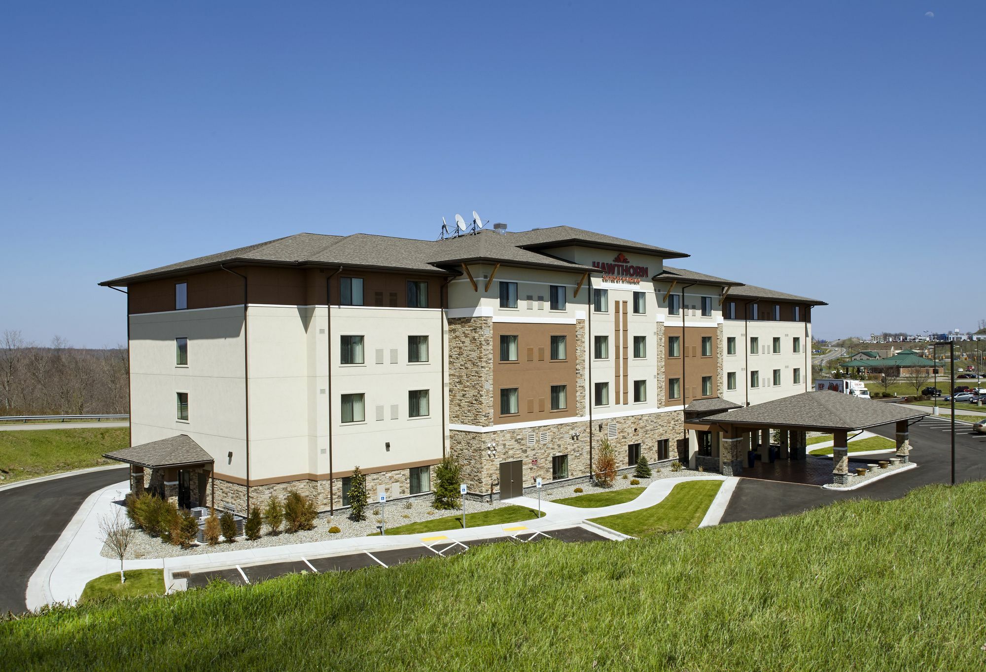 Triadelphia Hawthorn Suites By Wyndham Wheeling At The Highlands מראה חיצוני תמונה